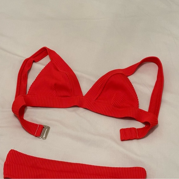 Hollister Red Ribbed Bikini Set (XS/S) - Picture 4 of 5